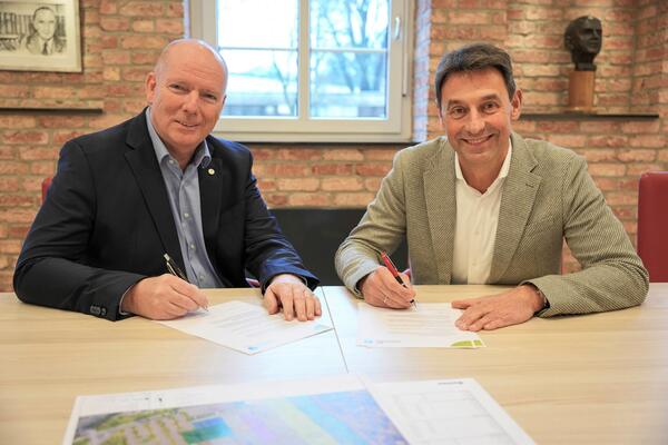 Bild vergrößern: Dr. Thomas Stephanblome (links) und Dr. Matthias Rauhut (rechts)